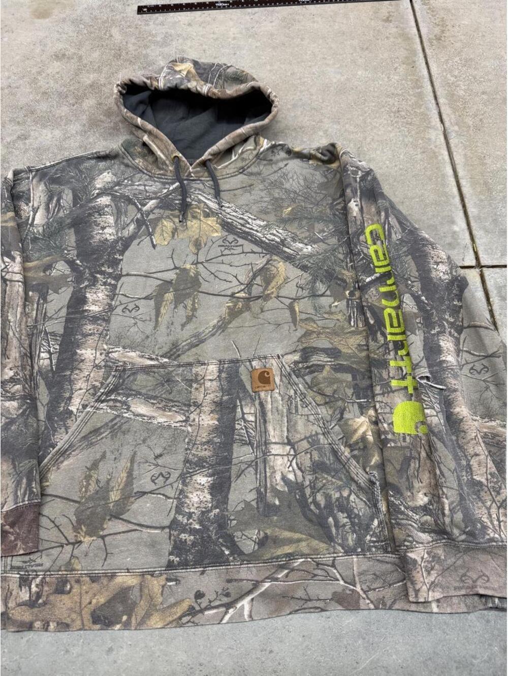 vintage carhartt realtree camo heavyweight hoodie size xl HAS HOLES - Picture 2 of 6
